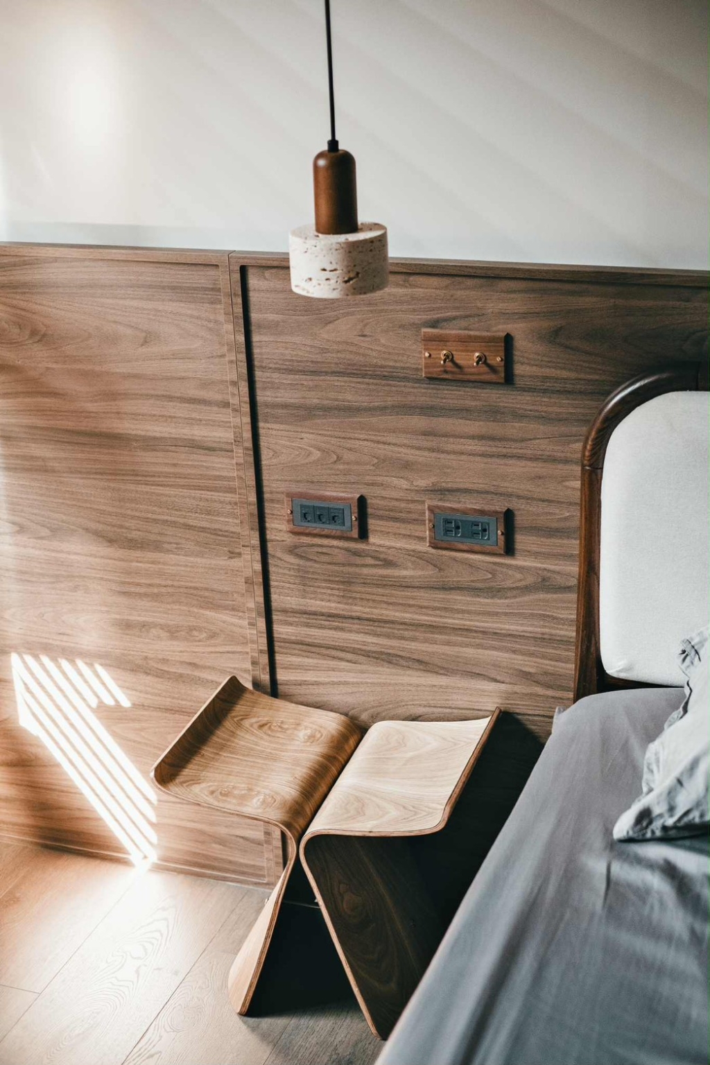 switchpapa黑胡桃木框GLATIMA系列開關插座