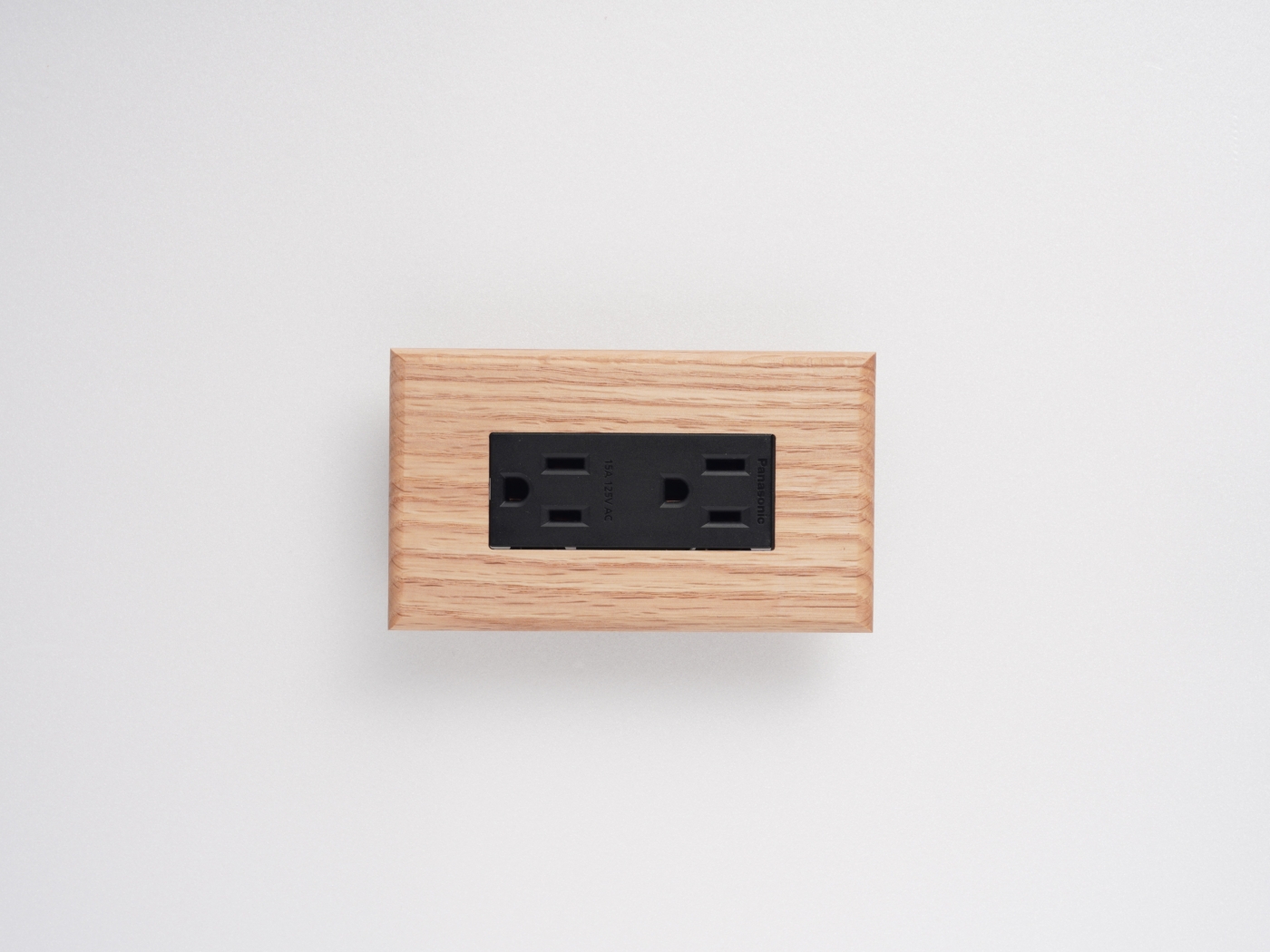 DSC00038 panasonic,so-style,霧黑插座